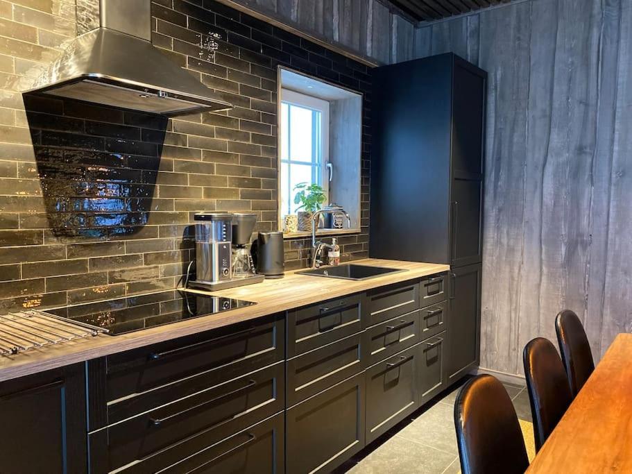 Modern Stuga Med Ski Lodge Kaensla Järvsö Buitenkant foto
